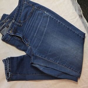 Universal Thread High Rise Blue Denim Jeans